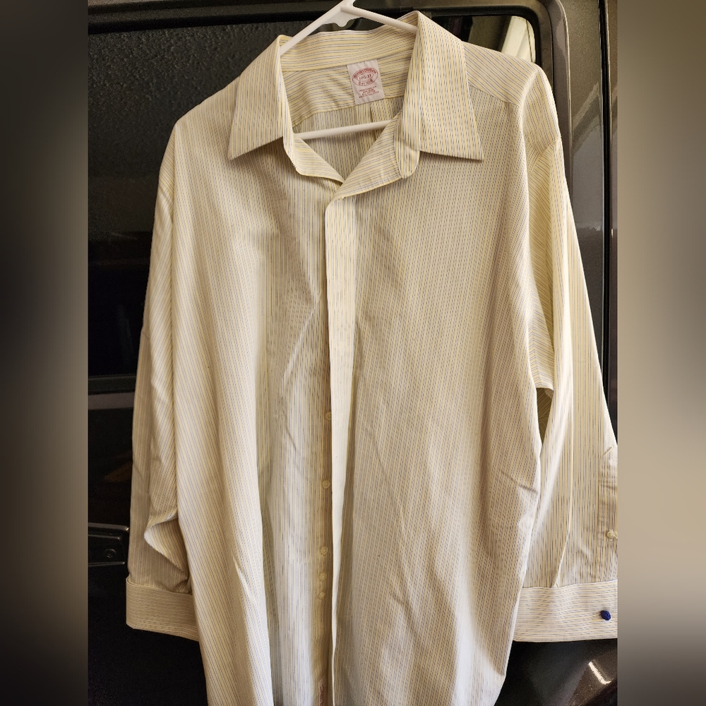 Brooks Brothers Men's Dress Shirt - 17.5-33 (see tag)